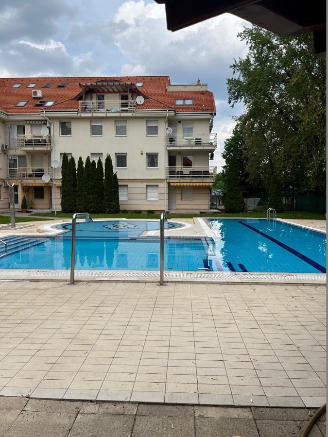 Brookforest Apartman Hajdúszoboszló Exteriör bild