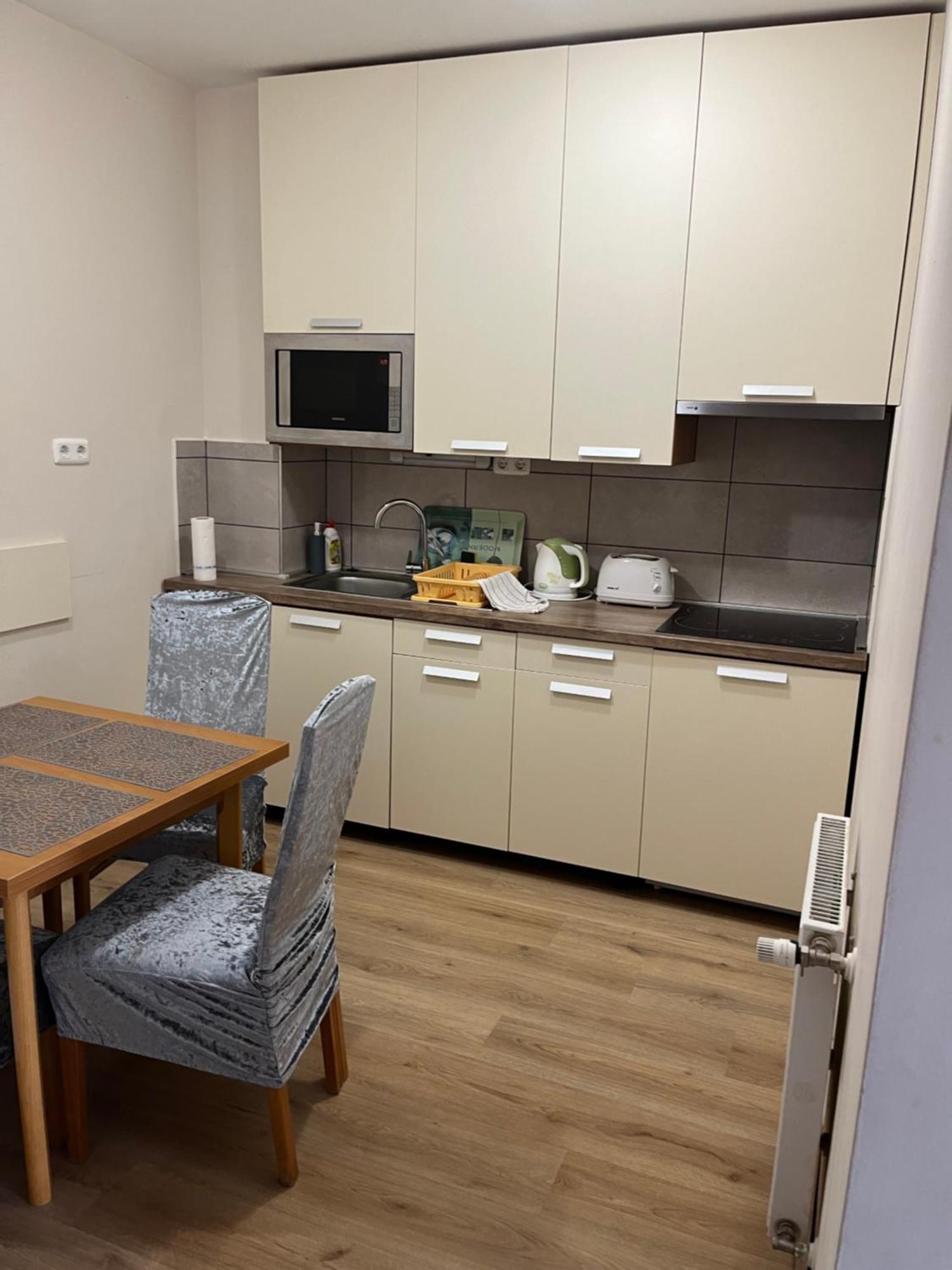 Brookforest Apartman Hajdúszoboszló Exteriör bild