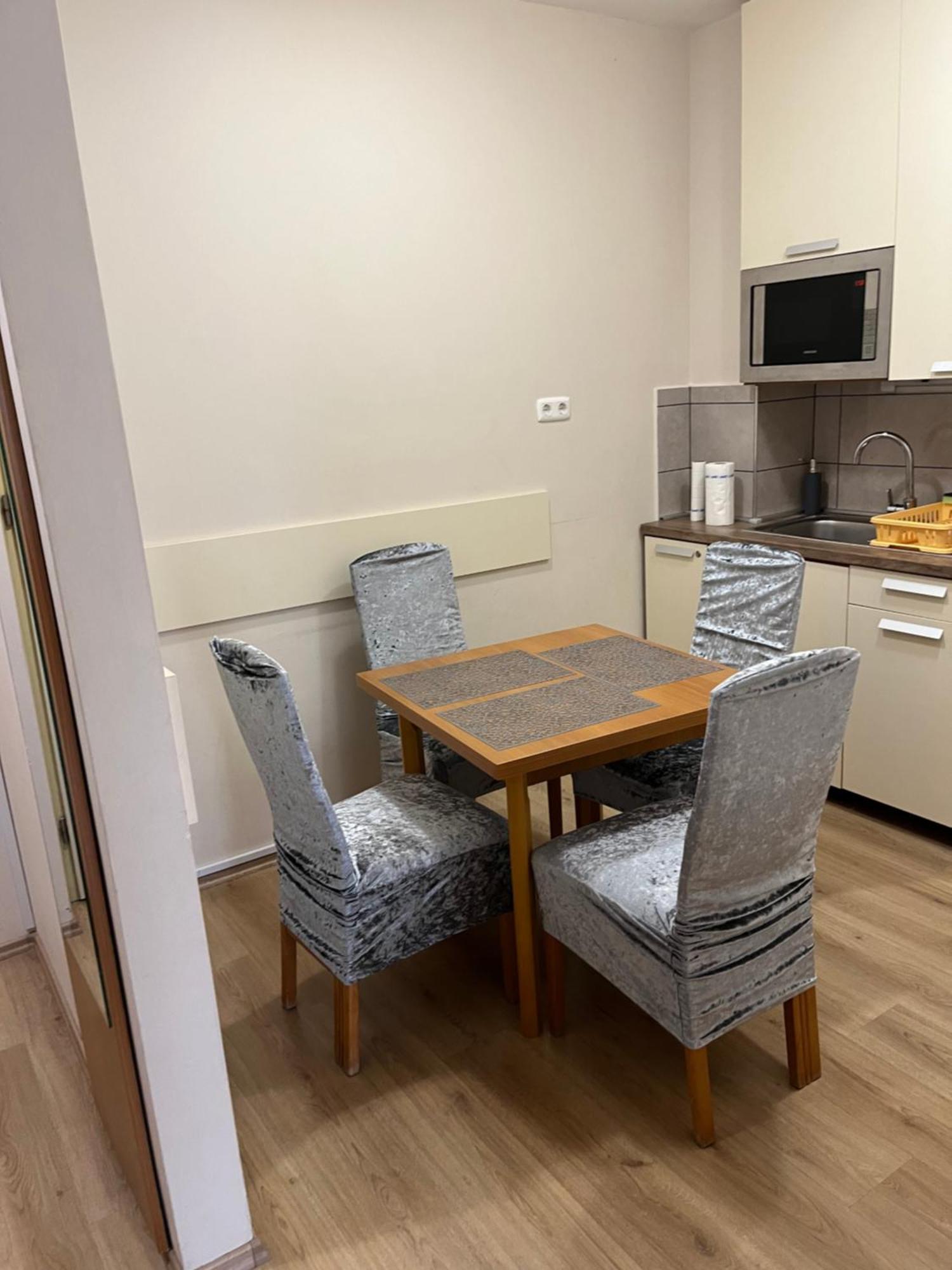 Brookforest Apartman Hajdúszoboszló Exteriör bild