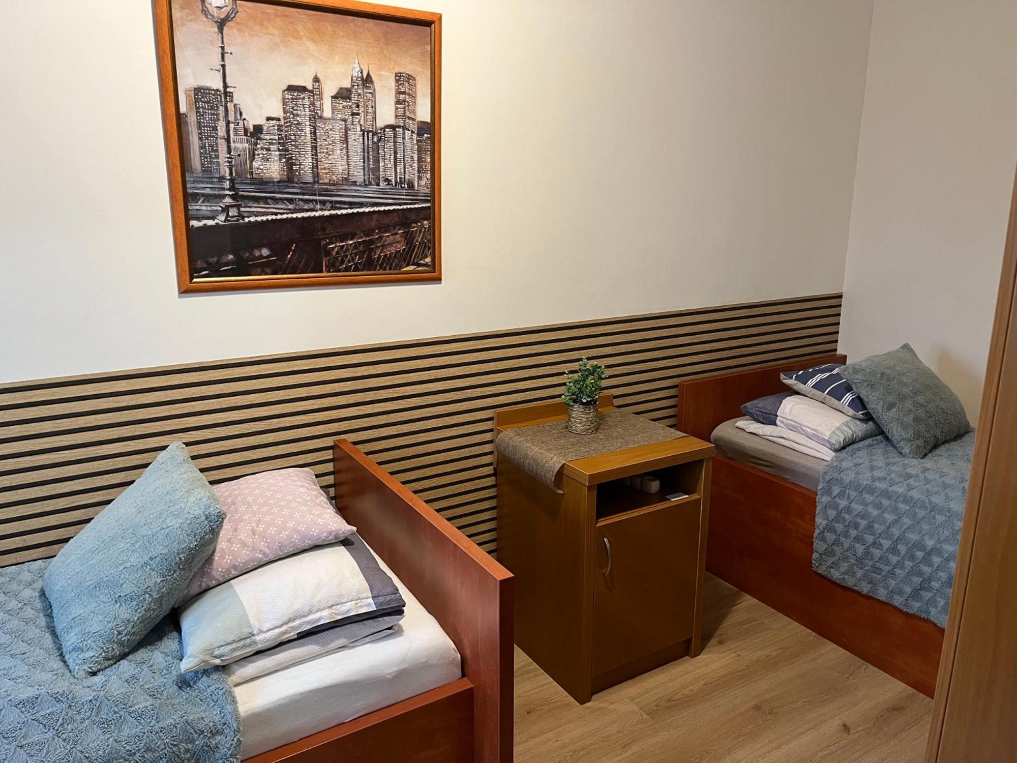 Brookforest Apartman Hajdúszoboszló Exteriör bild
